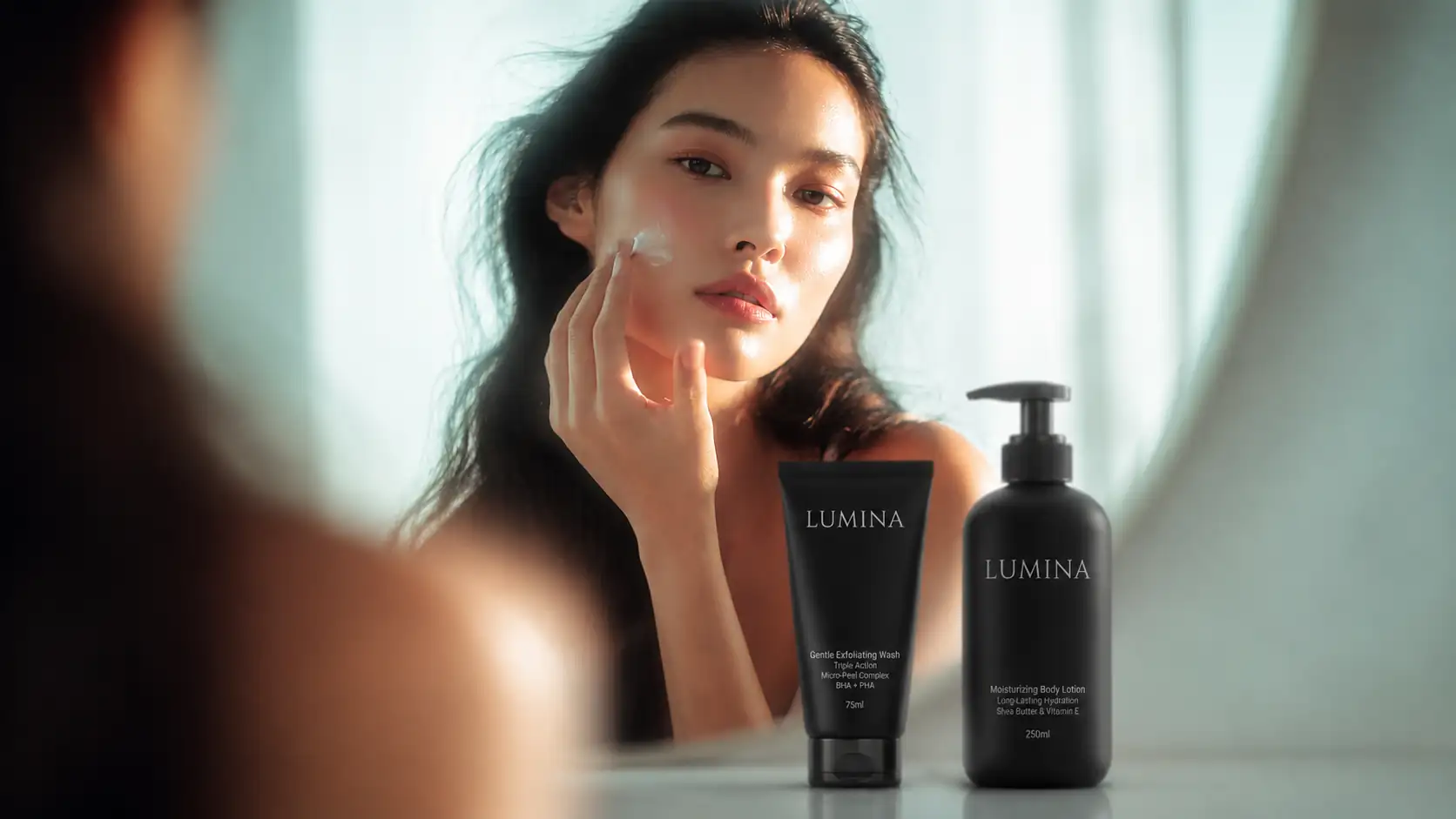 The Daily Moisturizing Ritual Behind Effortlessly Glowing Skin